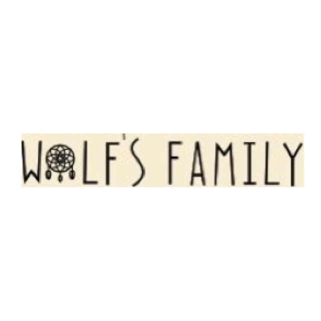 Фото: Wolf's Family