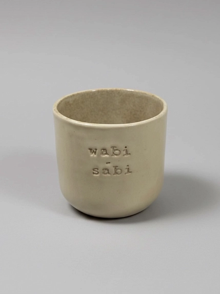 Стакан ручной работы Идеальное совпадение с надписью «Wabi-sabi», бежевый, керамика, 350 мл, фото 2.