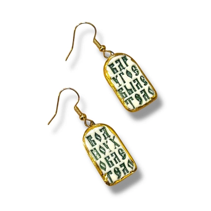 Серьги ручной работы Быкова керамика «В одно ухо влетело‎», зелёно-золотистые, фарфор, фото 3.