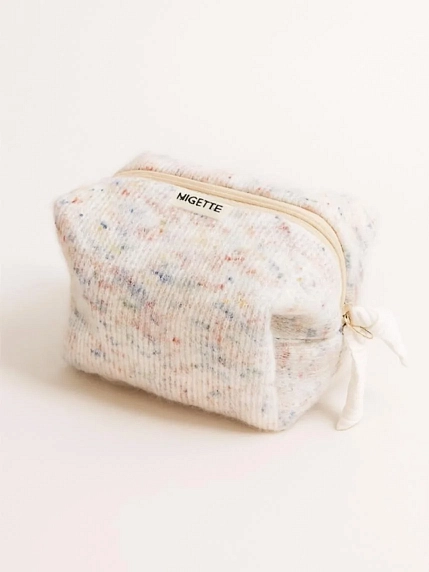 Вязаная косметичка ручной работы с карманом Мигетт, размер М, разноцветная с белым подкладом, фото 2.