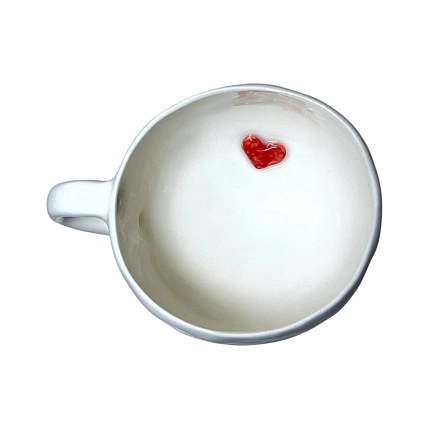 Кружка ручной работы Катя Вебер с сердечком внутри, белая, керамика, 350 мл, фото 2.