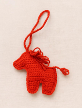 Вязаный обвес брелок «Лошадка», красный, 8 см