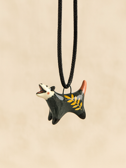 Подвеска ручной работы Боттери керамика «‎Орущий опоссум с золотистой веточкой»‎, керамика, фото 1.