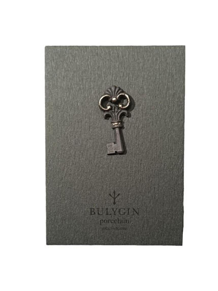 Брошь ручной работы Bulygin «Ключик», фарфор, чёрно-серебристая, фото 2.
