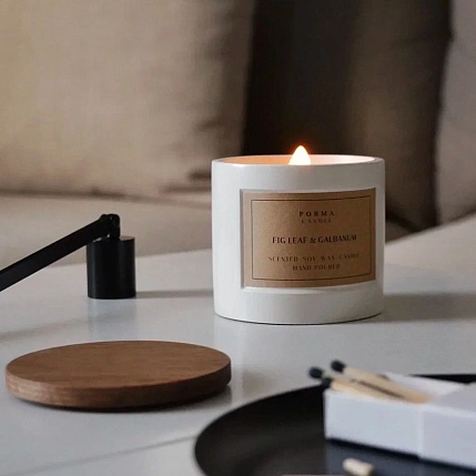 Свеча цилиндр с деревянной крышкой «Зеленый лист инжира и гальбанум», фото 1.