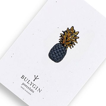 Брошь ручной работы Bulygin «Ананас», фарфор, чёрно-золотистая, фото 1.