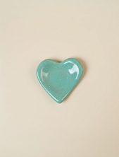 Блюдце ручной работы Августа в виде сердечка, мятное, керамика, 6 см