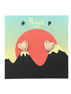 Серьги-гвоздики Звер ручной работы «Сердечко в крапинку», белый, керамика