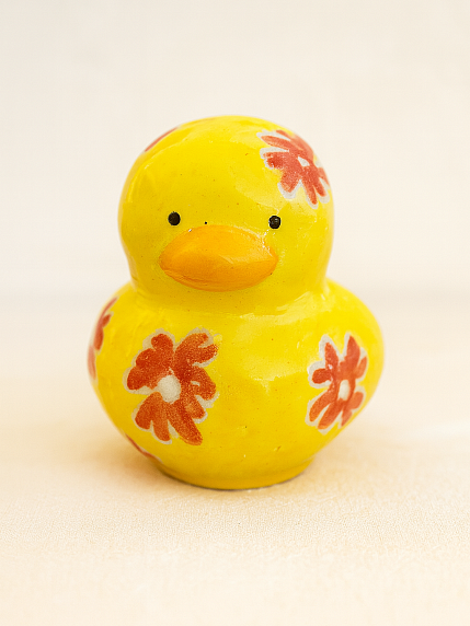 Керамическая фигурка Уточка с красными цветочками, фото 1.