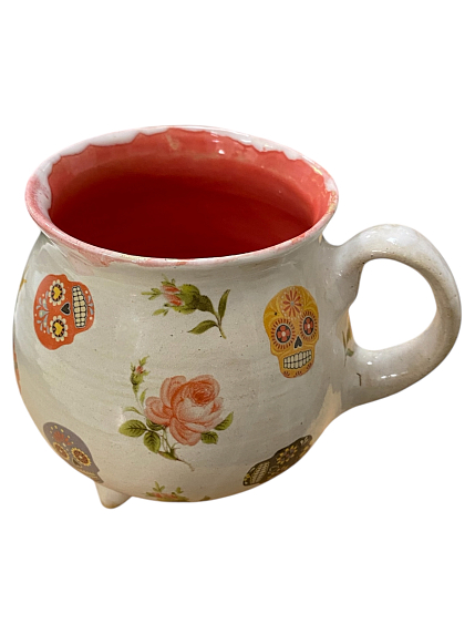 Кружка-котелок ручной работы на ножках «Череп», розовая, керамика, 350 мл, фото 1.