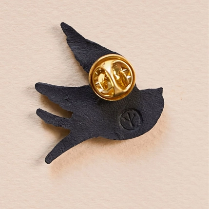 Брошь ручной работы Фарфор Булыгина «Ласточка», чёрно-серебристая, фото 4.