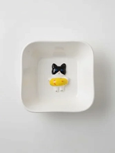 Тарелка квадратная АН2К с фигуркой внутри Котик-пончик, чёрный, керамика, 14 см