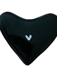 Брошь ручной работы Сердце чёрное с сердечком, полимерная глина