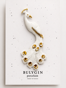 Брошь ручной работы Фарфор Булыгина «Павлин», бело-золотистая