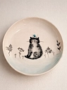 Тарелка ручной работы Ким керамика с бортиком Чёрный котик с птичкой, белая, фарфор, 16 см, превью фото 1