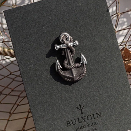 Брошь ручной работы Фарфор Булыгина «Якорь», чёрно-серебристая, фото 3.
