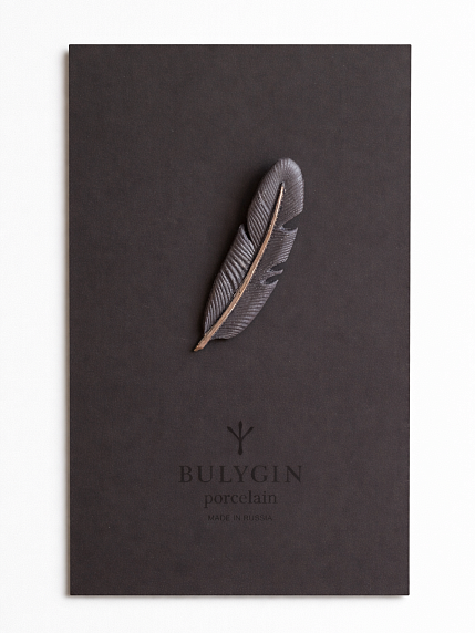 Брошь ручной работы Bulygin «Перо», фарфор, чёрно-золотистая, фото 3.