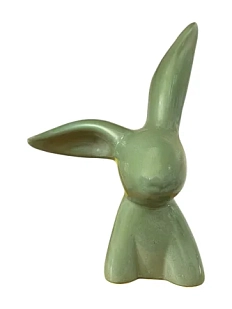 Статуэтка ручной работы «Кролик», тёмно-зелёная, керамика