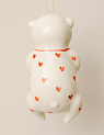 Ёлочная игрушка из фарфора «Медведь», в пижаме с сердечками 12 см, превью фото 3