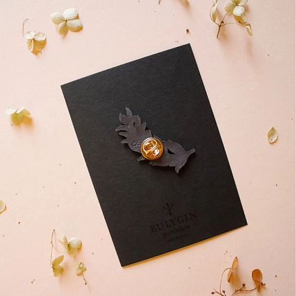 Брошь ручной работы Фарфор Булыгина «Веточка оливы», чёрно-золотистая, фото 6.