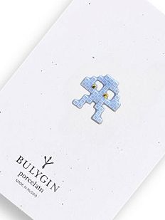 Брошь ручной работы Bulygin «Захватчик» малая, голубая, фарфор