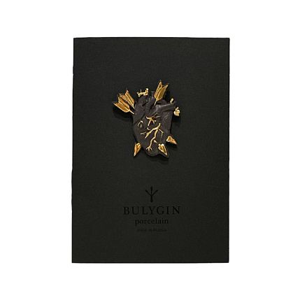 Брошь ручной работы Bulygin «Разбитое сердце», фарфор, чёрно-золотистая, фото 3.