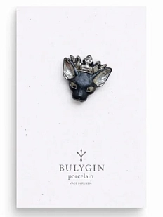 Брошь ручной работы Фарфор Булыгина «Королева кошек», чёрно-серебристая