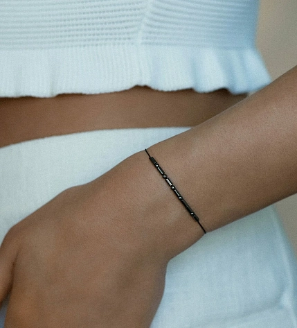 Браслет язык Морзе Something Special «Свети» на красной нити, фото 3.