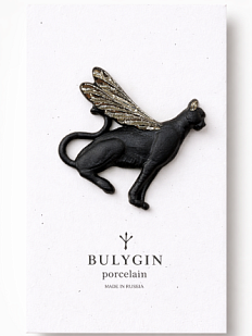 Брошь ручной работы Bulygin «Гепард», фарфор, чёрно-серебристая