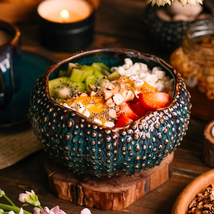 Глубокая тарелка морской ёж ручной работы VELES «Полночь Волшебства», фарфор, 750 мл, фото 4.