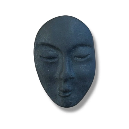 Брошь ручной работы КерамЕлКа «Лицо большое», чёрная, матовая, фарфор, фото 1.