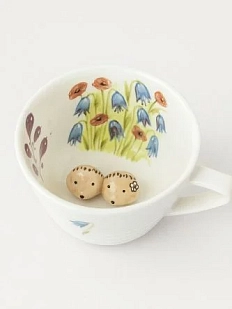 Чашка для чая ручной работы Мадам де Тюль с фигуркой внутри Ёжики, фарфор, 250 мл