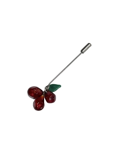 Ягодная брошь Керко гранат с листиком