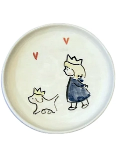 Тарелка ручной работы Девочка и собачка в коронах, керамика, 13-14 см