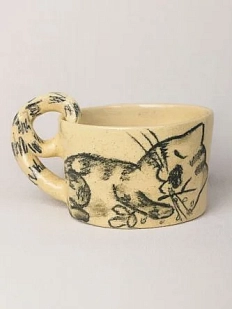 Кружка ручной работы «Котик с конфетой», бежевая, керамика, 200 мл