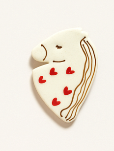 Брошь ручной работы «Лошадка» с сердечками, полуфарфор