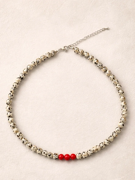 Чокер из далматиновой яшмы с красным камнем Мигетт, фото 1.