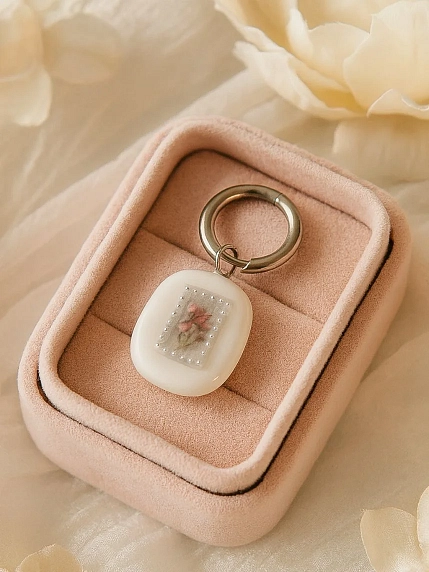 Моносерьга квадратная ПетПоллиПокет с картиной «Цветы», полимерная глина, фото 3.