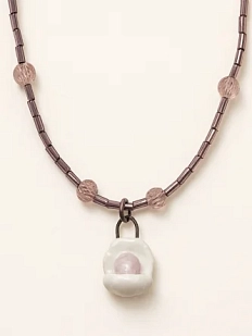 Чокер ручной работы Аннушка c подвеской «Ракушка с фиолетовой жемчужиной», бело-розовый, керамика, бисер