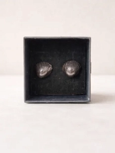 Сережки-гвоздики «Круглые ракушки», чёрные, глянцевые, фарфор