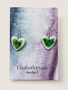 Серьги Elizabeth Madar Сердечки с разводами, керамика, тёмно-зелёные