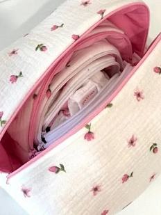 Косметичка ручной работы АМИ (Ami lé sac) «Bebesss», розовые цветы