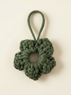 Вязаный обвес брелок «Цветок», тёмно-зелёный, 6 см