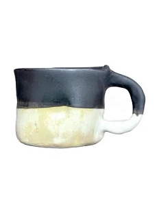 Кружка ручной работы «С пальцем», чёрно-белая, керамика, 300 мл