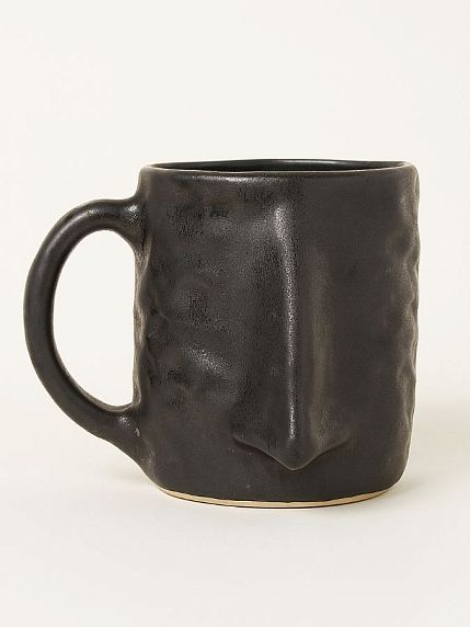 Кружка ручной работы NF ceramics «Нос», чёрная матовая, 400 мл, фото 1.