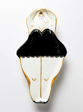 Фигурная тарелка ручной работы «Прима Балерина», полуфарфор, 24 см, фото 1.