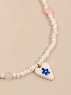 Чокер ручной работы Радость Рядом «Синий цветочек в сердечке», полимерная глина, бисер, белый 