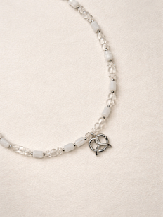 Чокер ручной работы «Серебристый крендель», белый