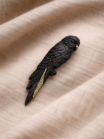 Брошь ручной работы Bulygin «Попугай», фарфор, чёрно-серебристая, фото 2.
