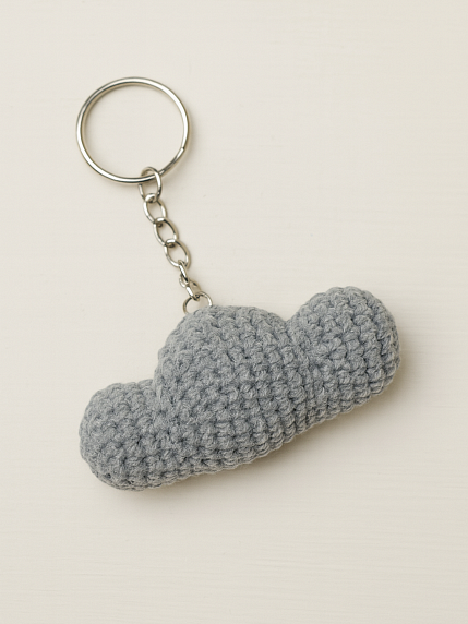 Вязаный брелок «Тучка», серый, фото 2.